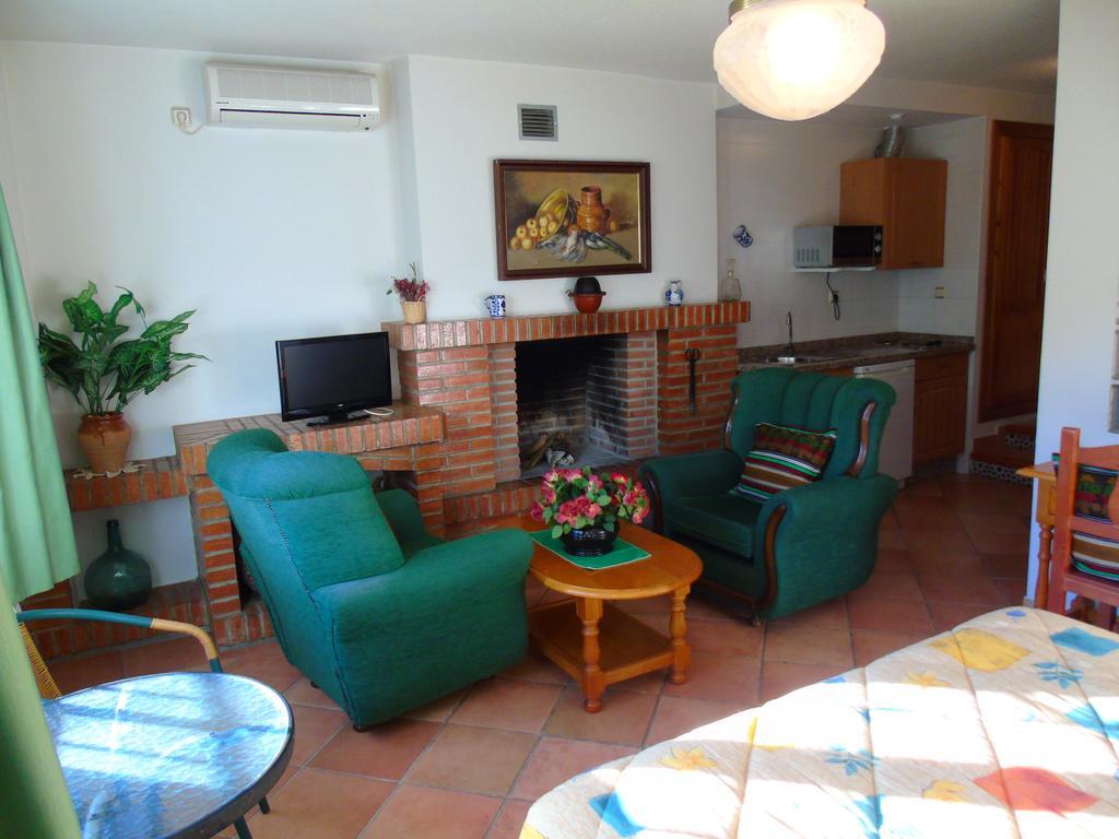 Apartamentos Turísticos Cumbres Verdes La Zubia  Habitación foto