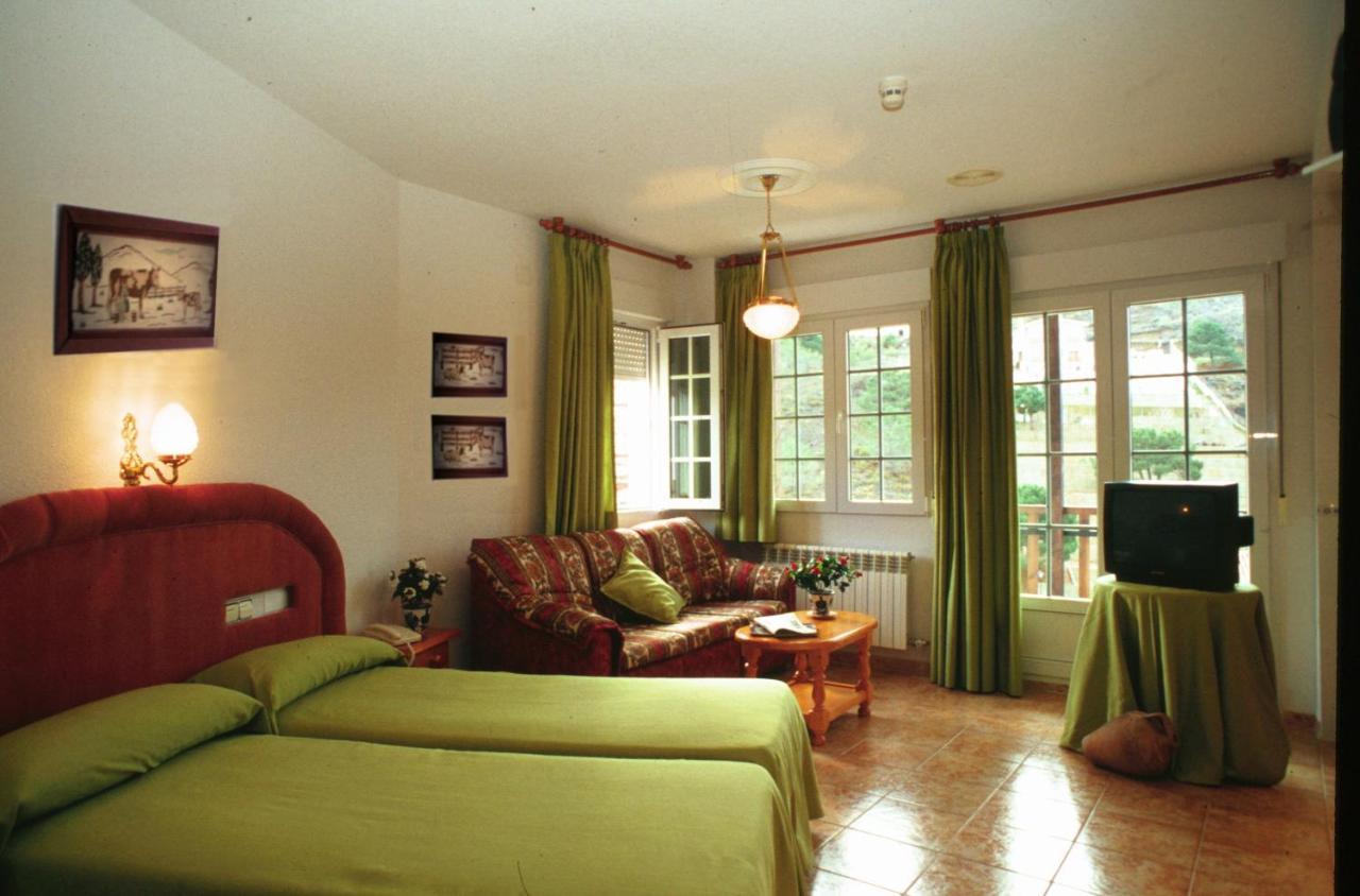 Apartamentos Turísticos Cumbres Verdes La Zubia  Exterior foto