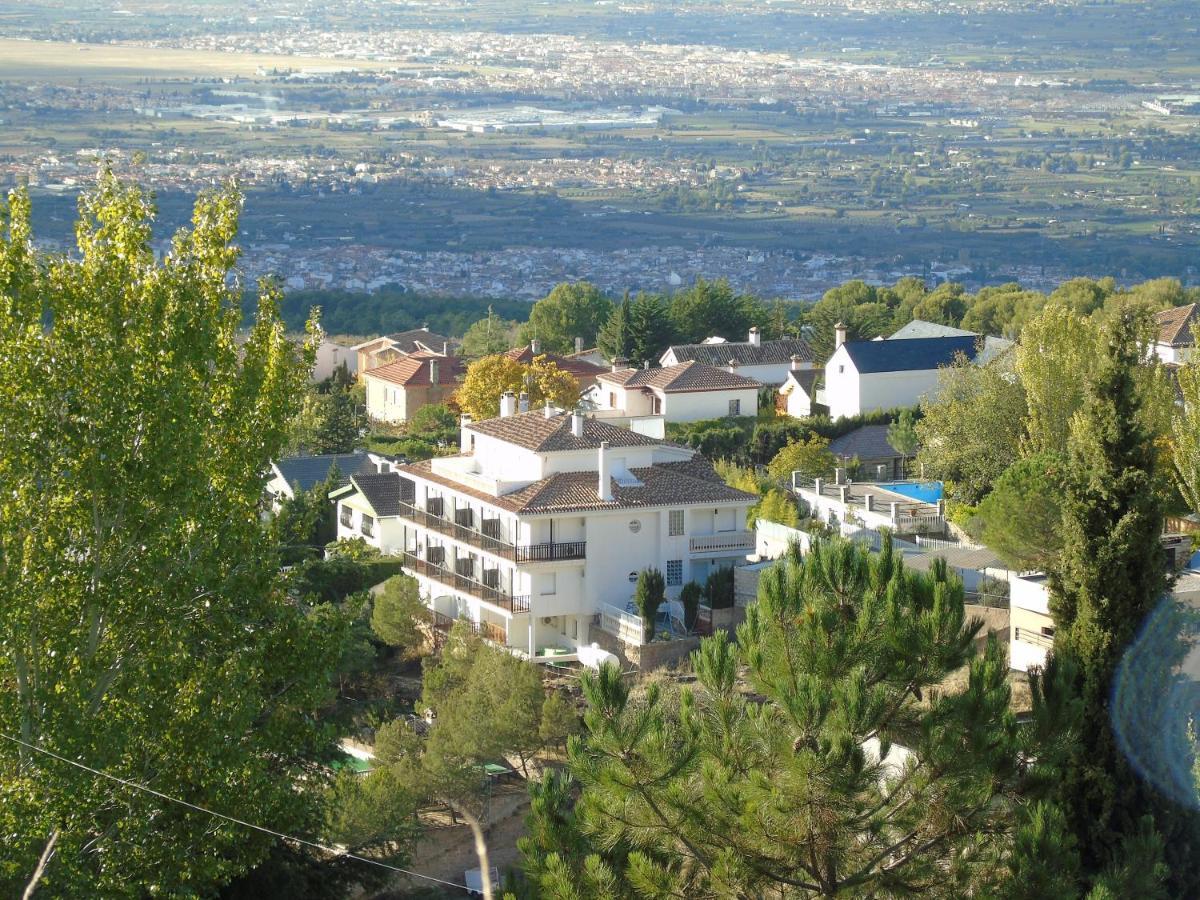 Apartamentos Turísticos Cumbres Verdes La Zubia  Exterior foto