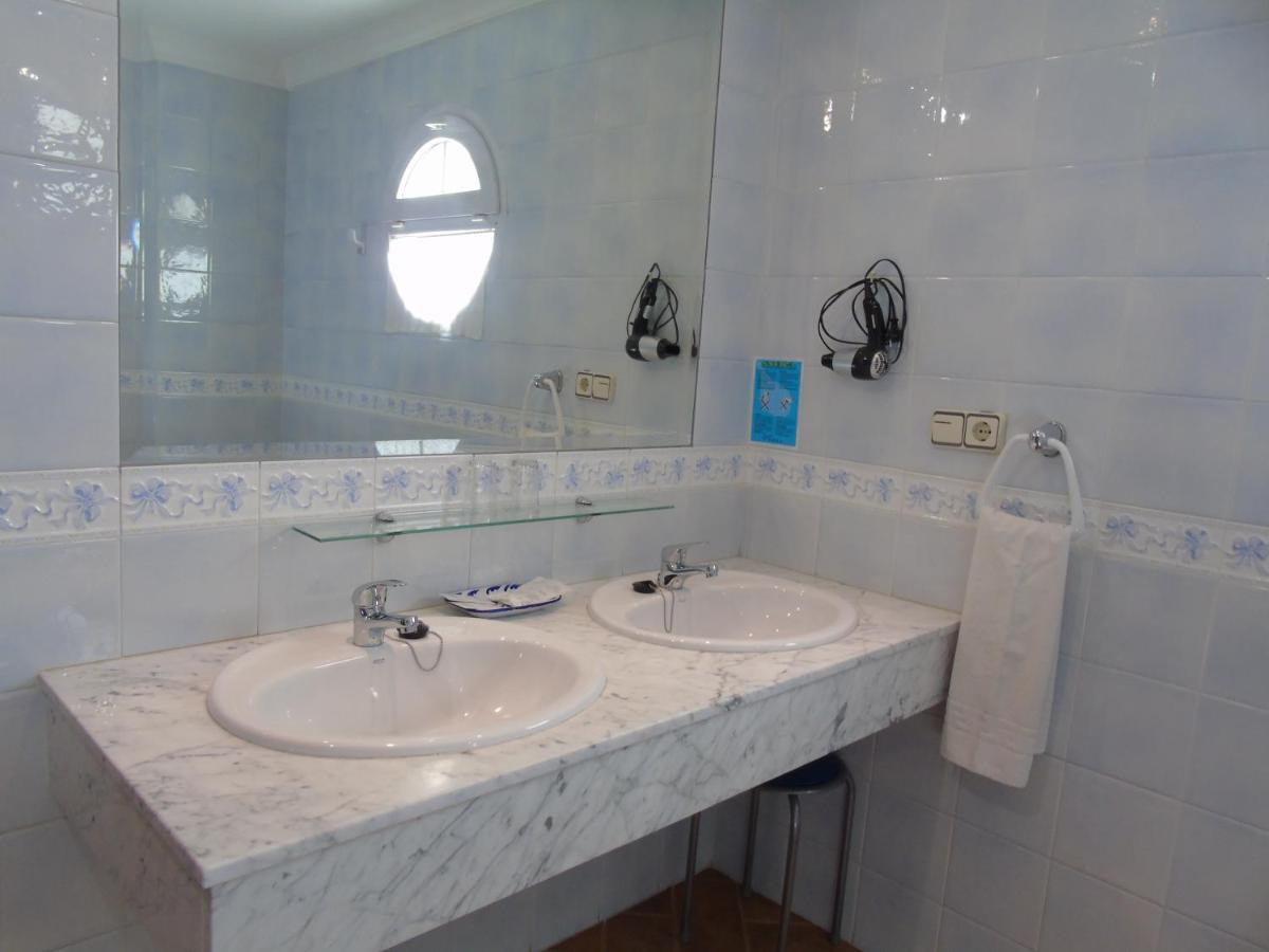 Apartamentos Turísticos Cumbres Verdes La Zubia  Exterior foto